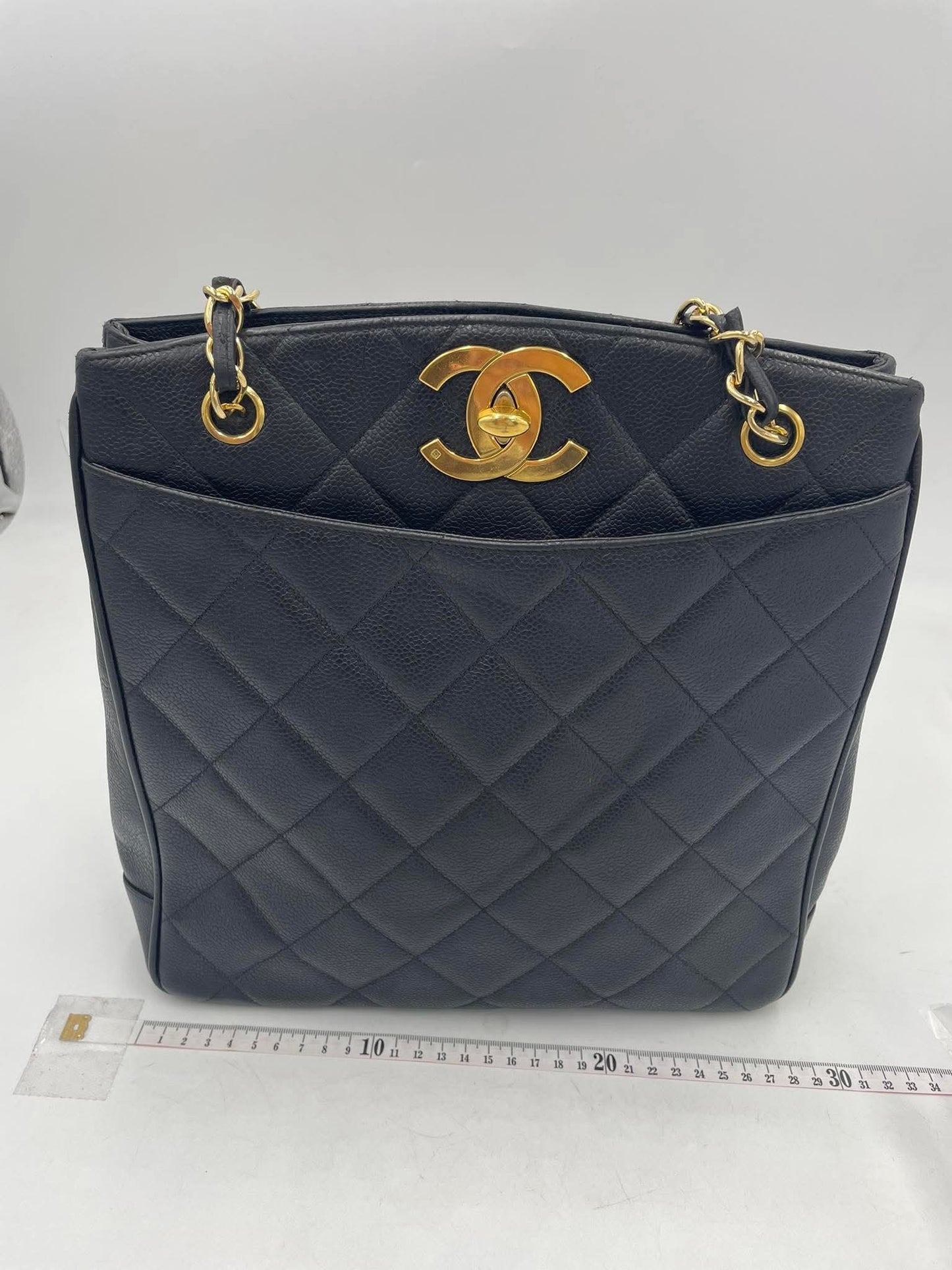 CHANEL tote