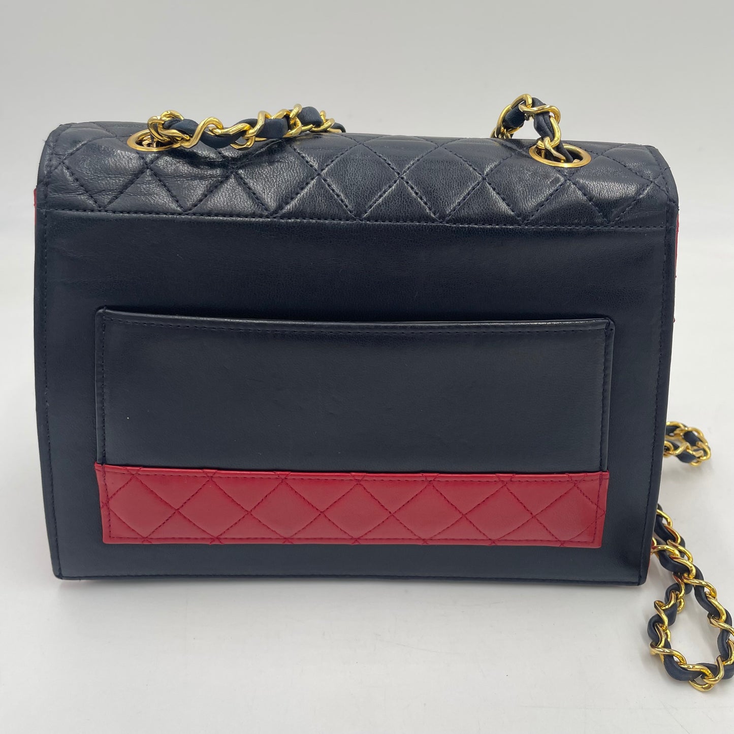 CHANEL Bicolor Quilted Chain Shoulder Bag Navy × Red