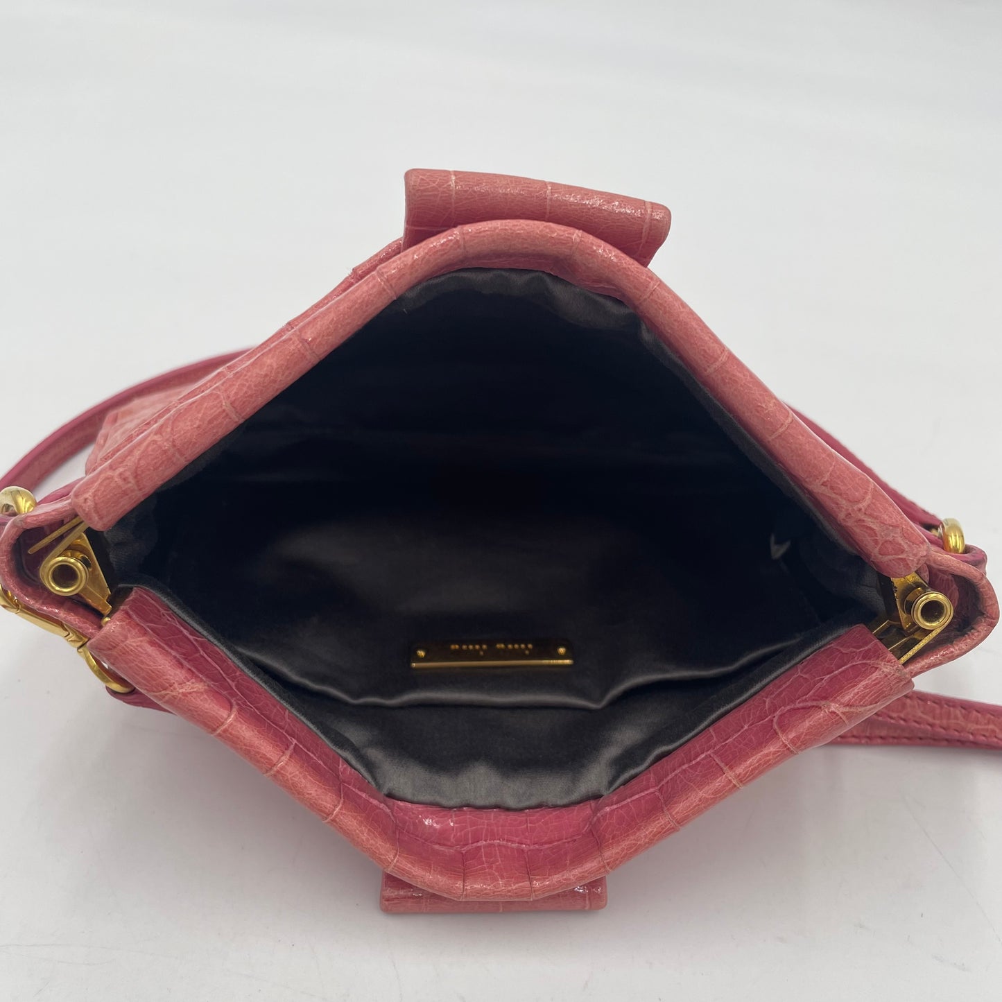 MIU MIU Croc-Embossed Leather Shoulder Bag Pink