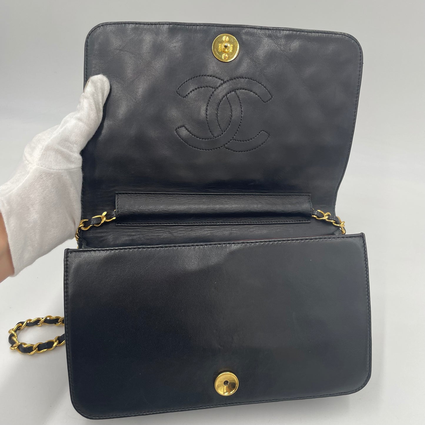 CHANEL Matelassé Push Lock Chain Shoulder Bag