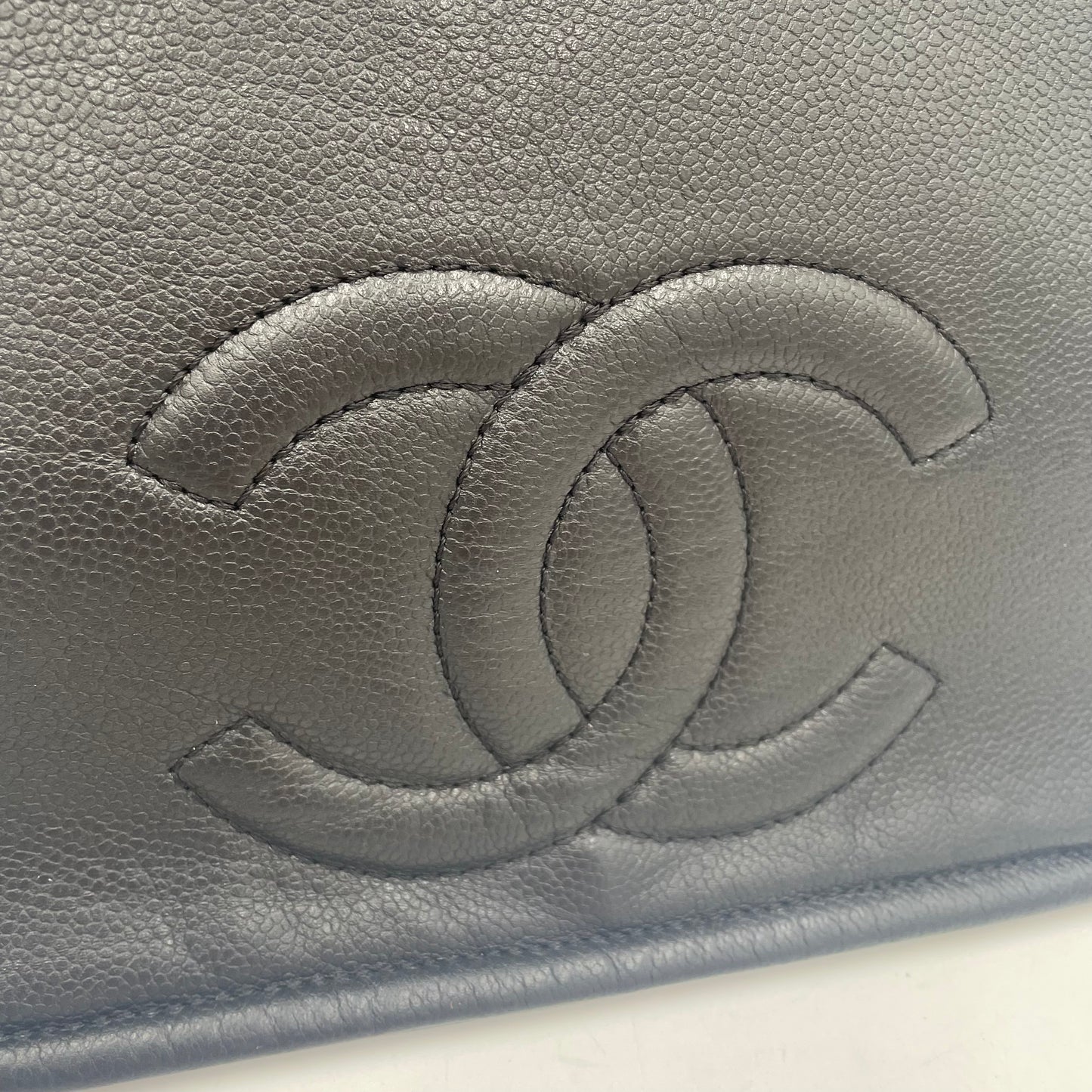 CHANEL CC Logo Lambskin Chain Shoulder Bag Black with Silver