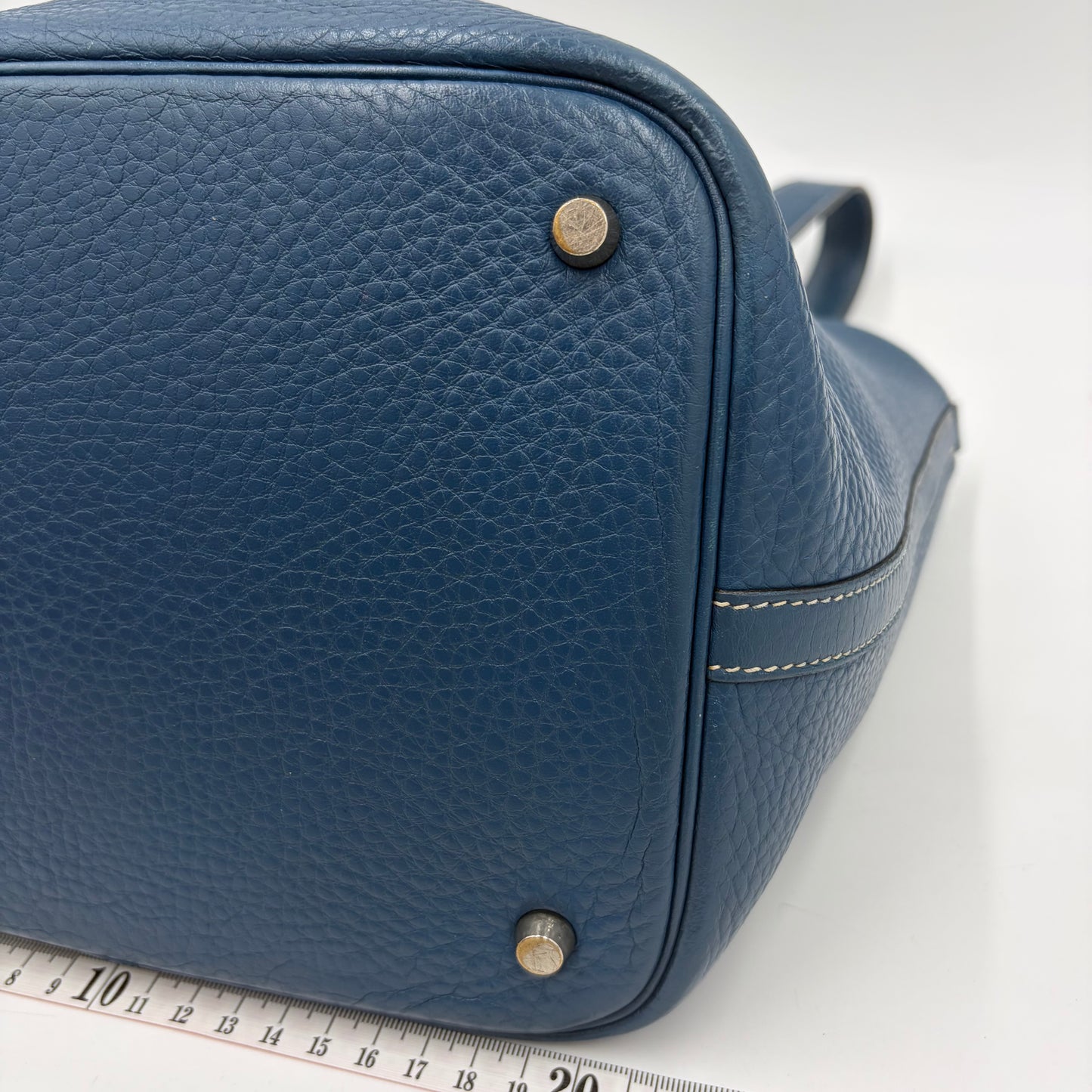 HERMÈS Picotin MM Taurillon Clémence Leather Silver Hardware
