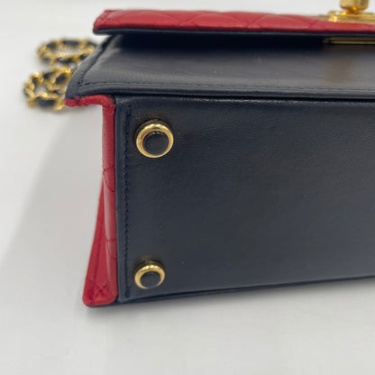 CHANEL Bicolor Quilted Chain Shoulder Bag Navy × Red