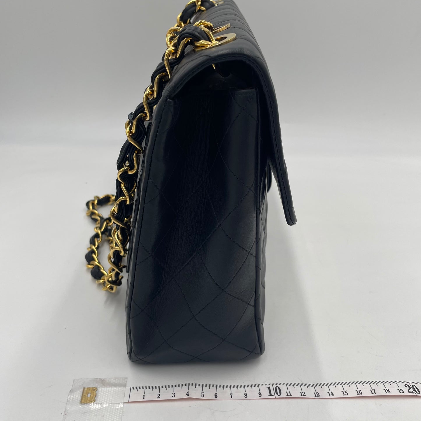 CHANEL Classic Jumbo Double Flap