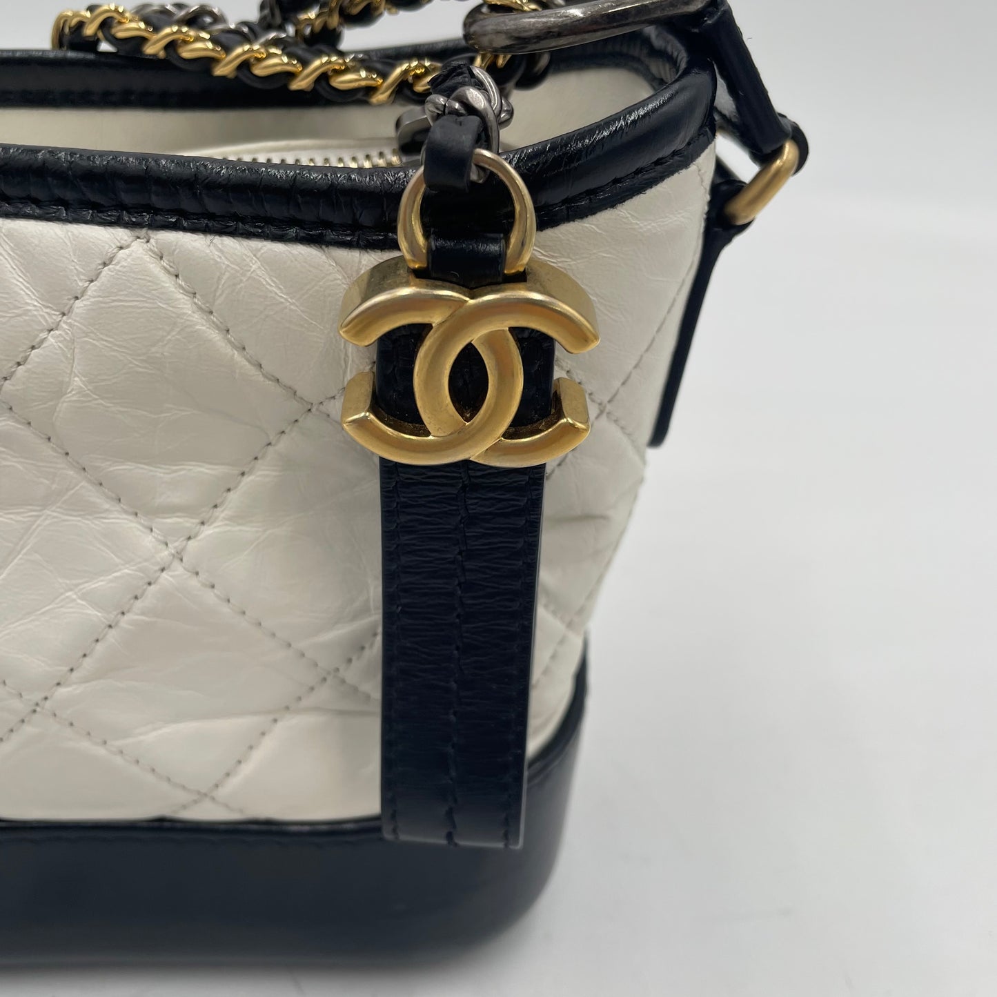 CHANEL Gabrielle Chain Shoulder Bag