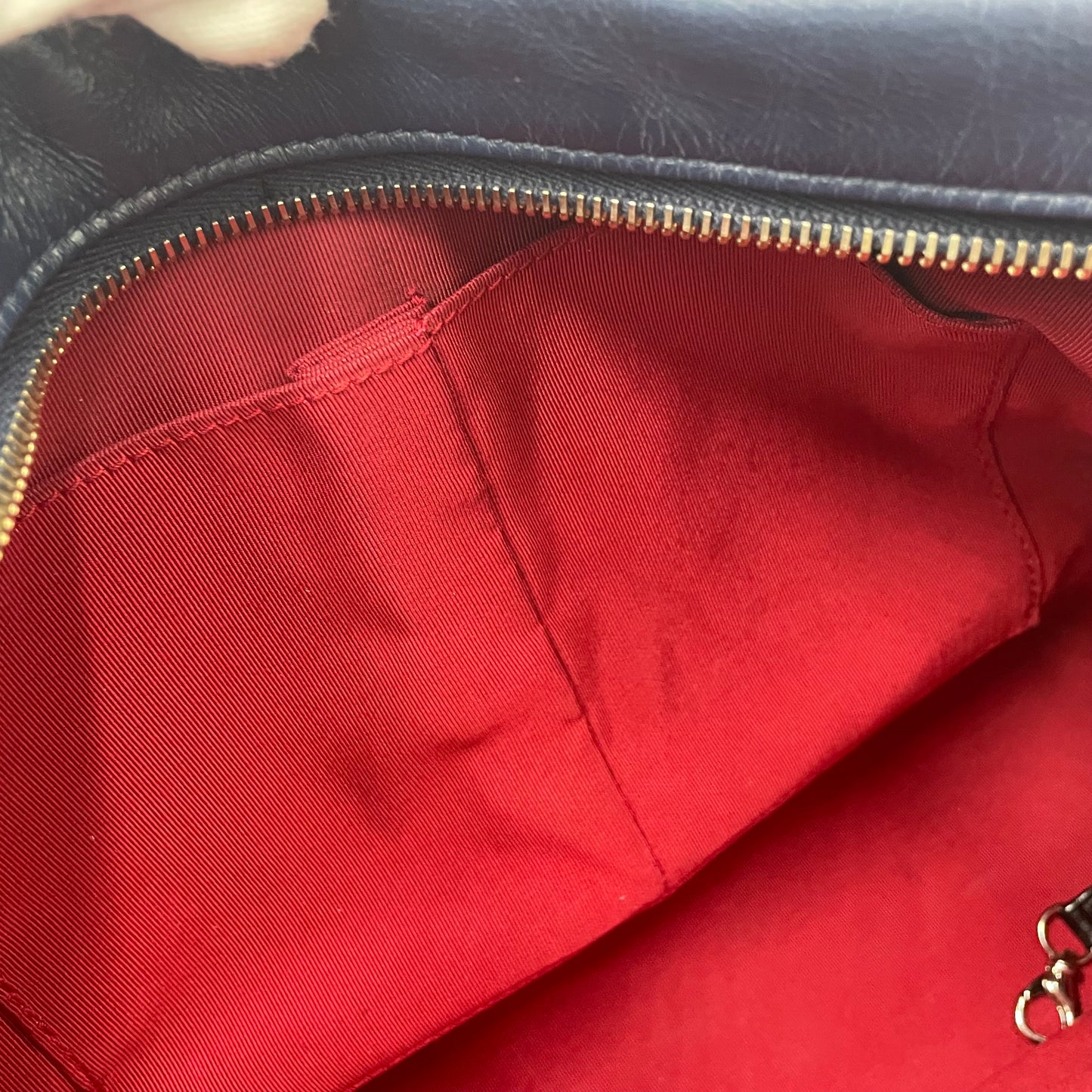CHANEL Gabrielle Chain Shoulder Bag