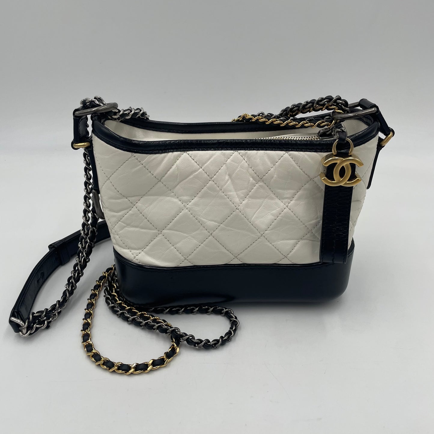 CHANEL Gabrielle Chain Shoulder Bag