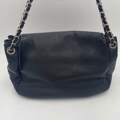 CHANEL CC Logo Lambskin Chain Shoulder Bag Black with Silver
