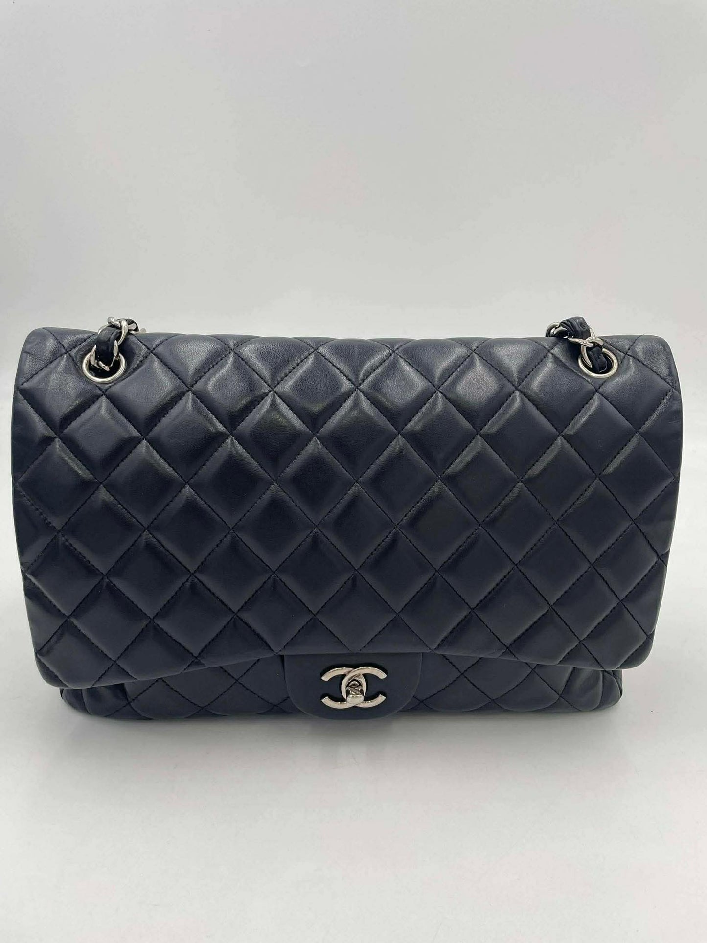 CHANEL  shoulder bag