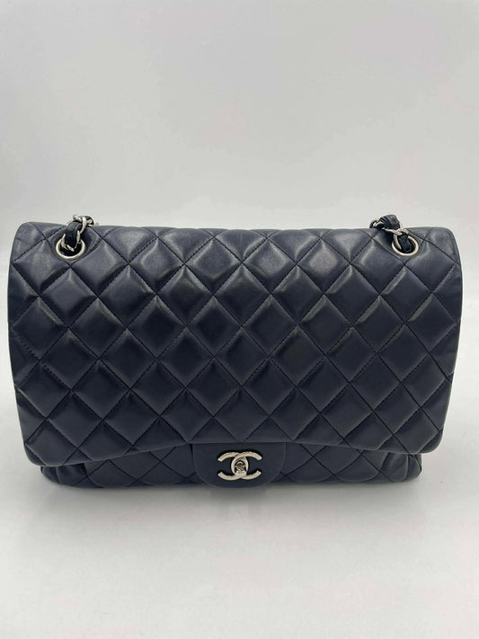 CHANEL  shoulder bag
