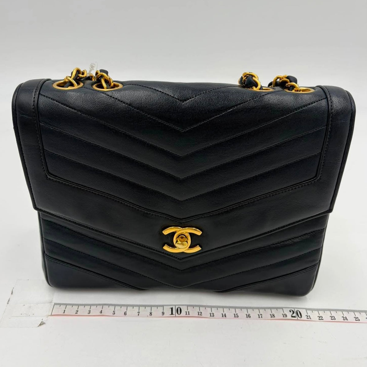 CHANEL shoulder