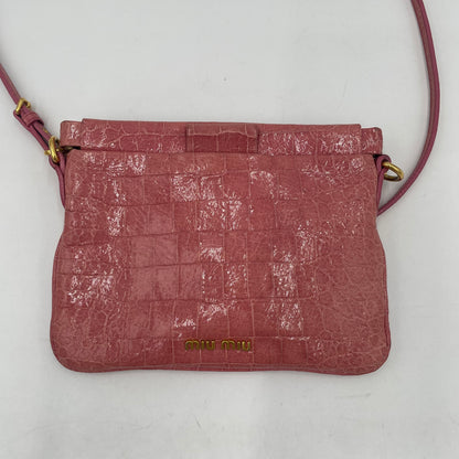 MIU MIU Croc-Embossed Leather Shoulder Bag Pink