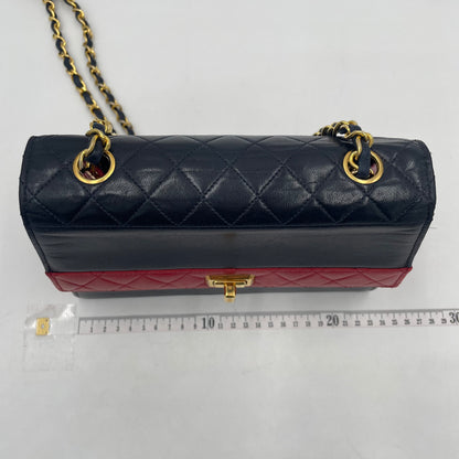 CHANEL Bicolor Quilted Chain Shoulder Bag Navy × Red