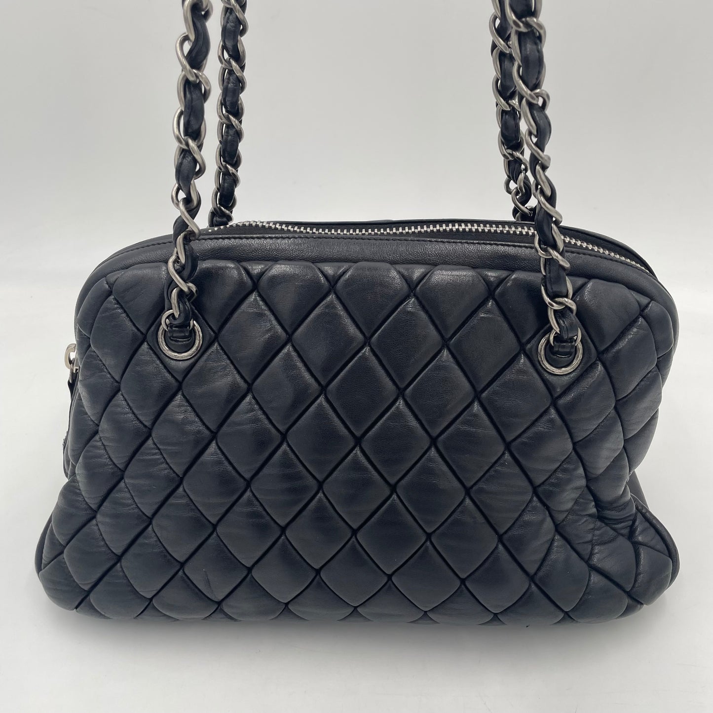 CHANEL Quilted Lambskin Chain Shoulder Bag