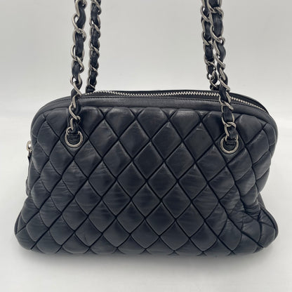 CHANEL Quilted Lambskin Chain Shoulder Bag