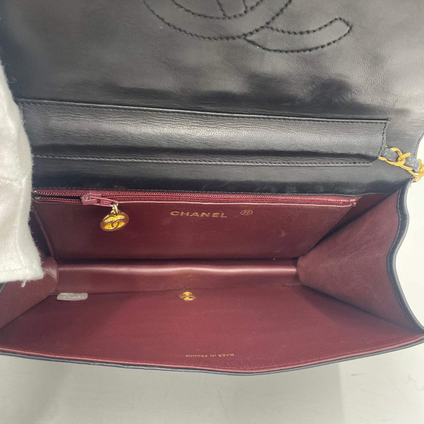 CHANEL Matelassé Push Lock Chain Shoulder Bag