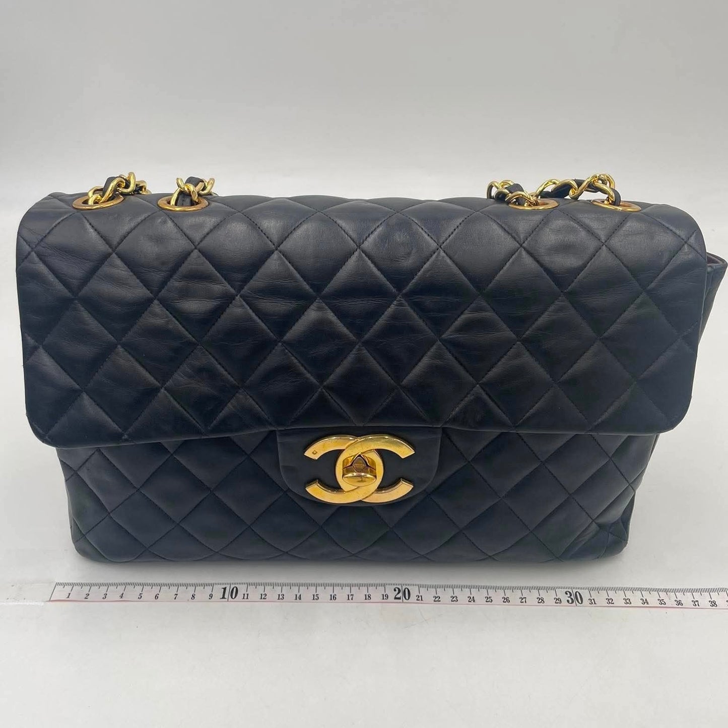 CHANEL  shoulder