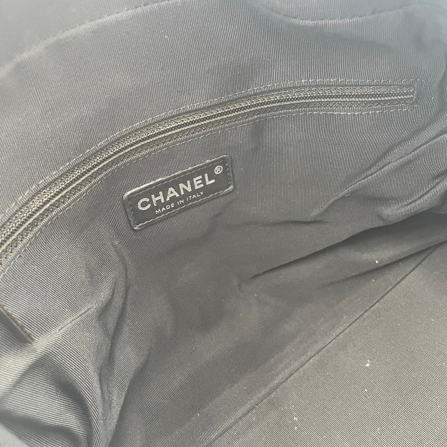 CHANEL Quilted Lambskin Chain Shoulder Bag