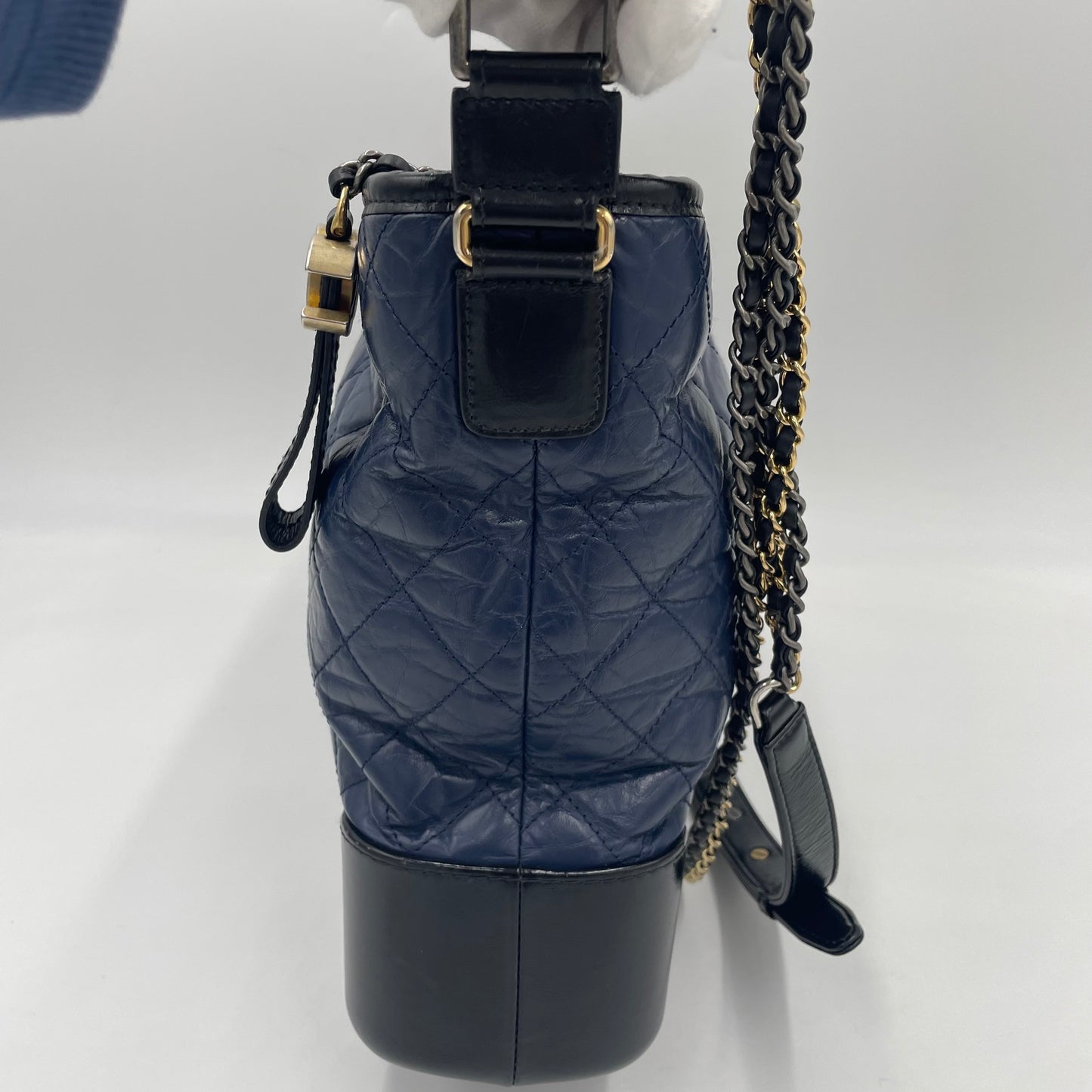CHANEL Gabrielle Chain Shoulder Bag