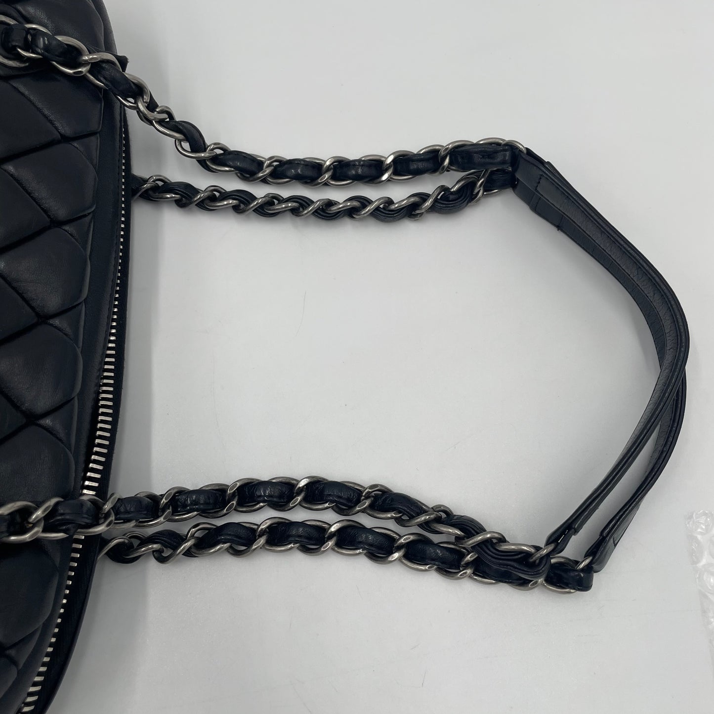 CHANEL Quilted Lambskin Chain Shoulder Bag