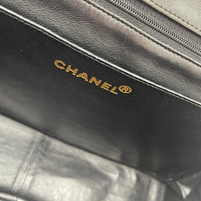 CHANEL Vintage Classic Single Flap Matelassé Lambskin Chain Shoulder Bag