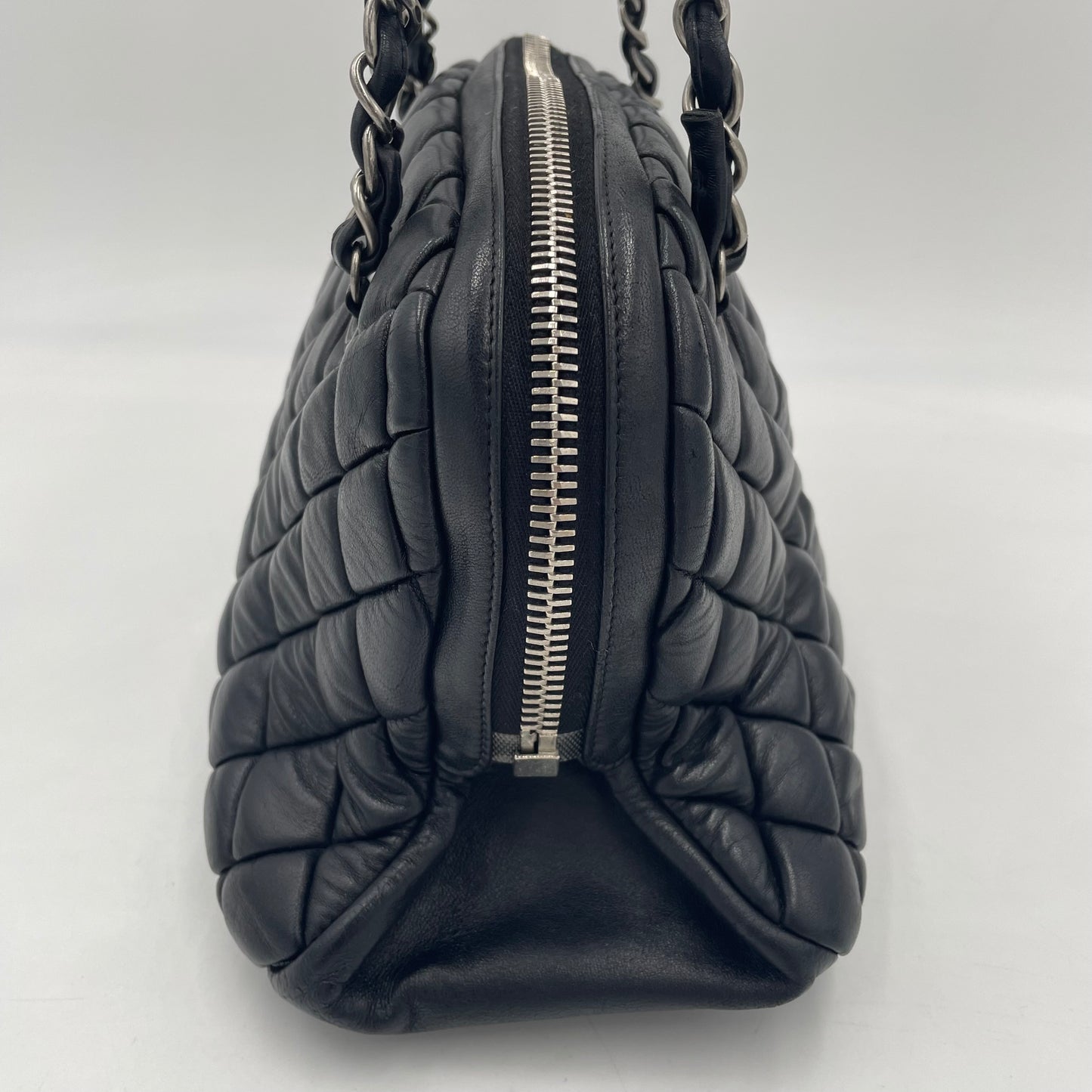 CHANEL Quilted Lambskin Chain Shoulder Bag