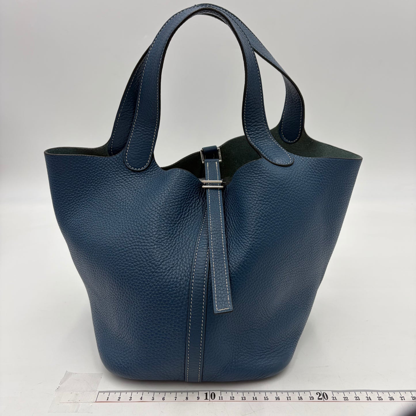 HERMÈS Picotin MM Taurillon Clémence Leather Silver Hardware