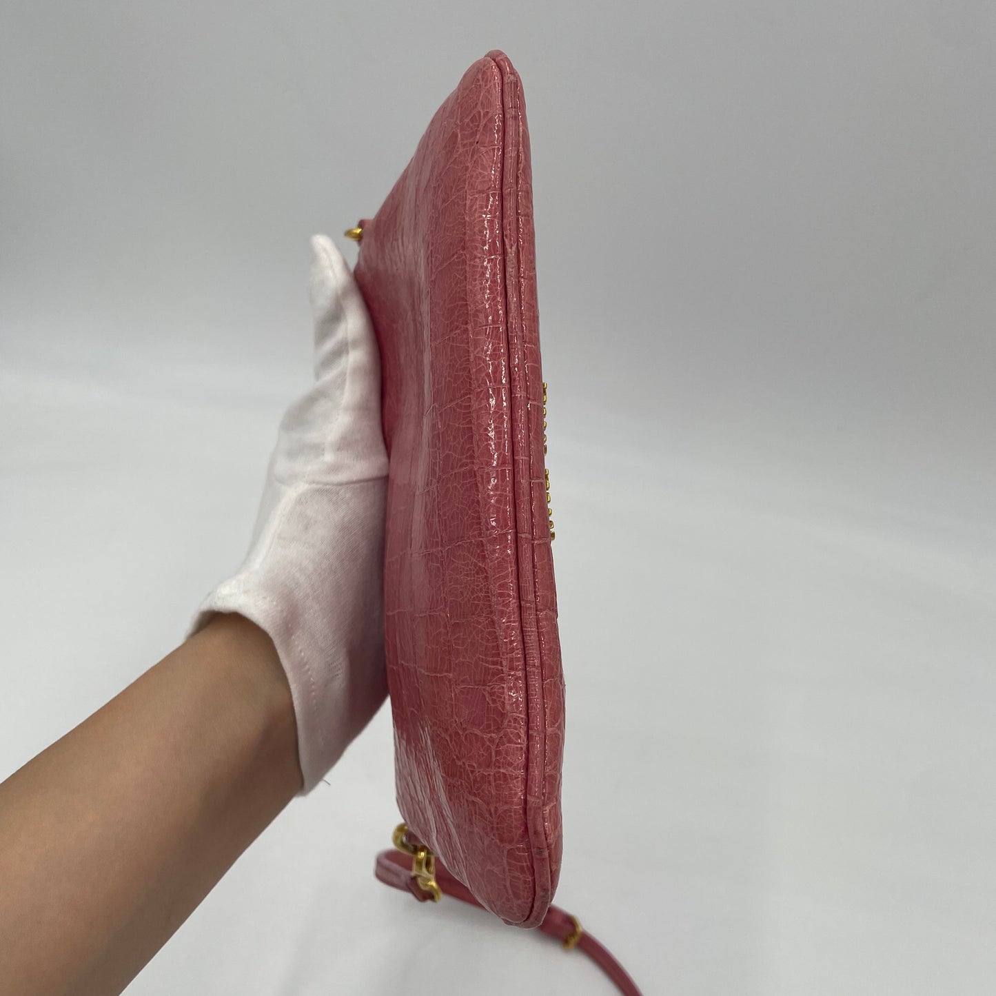 MIU MIU Croc-Embossed Leather Shoulder Bag Pink