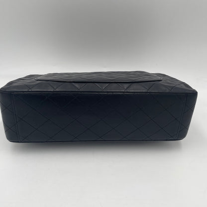 CHANEL Classic Jumbo Double Flap