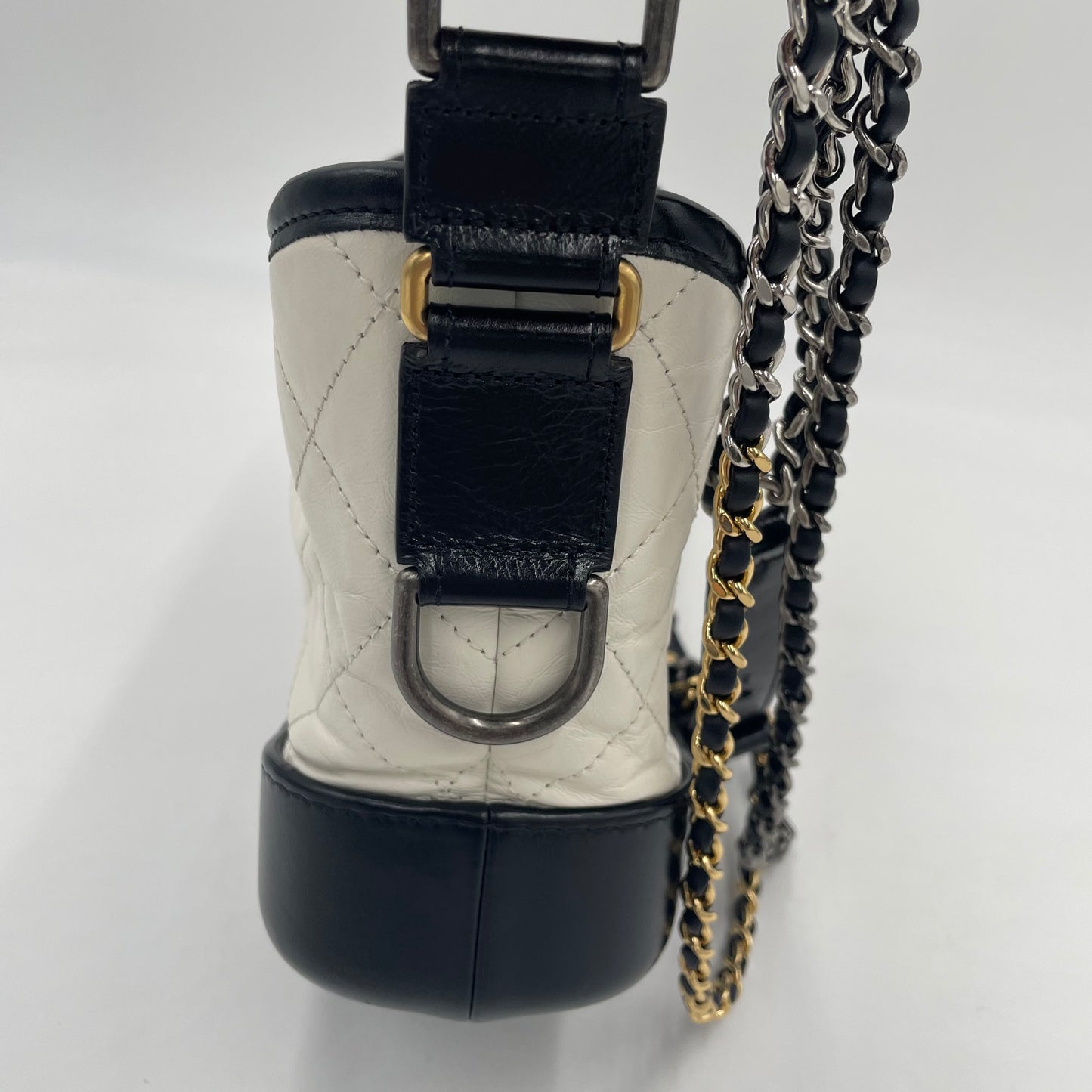 CHANEL Gabrielle Chain Shoulder Bag