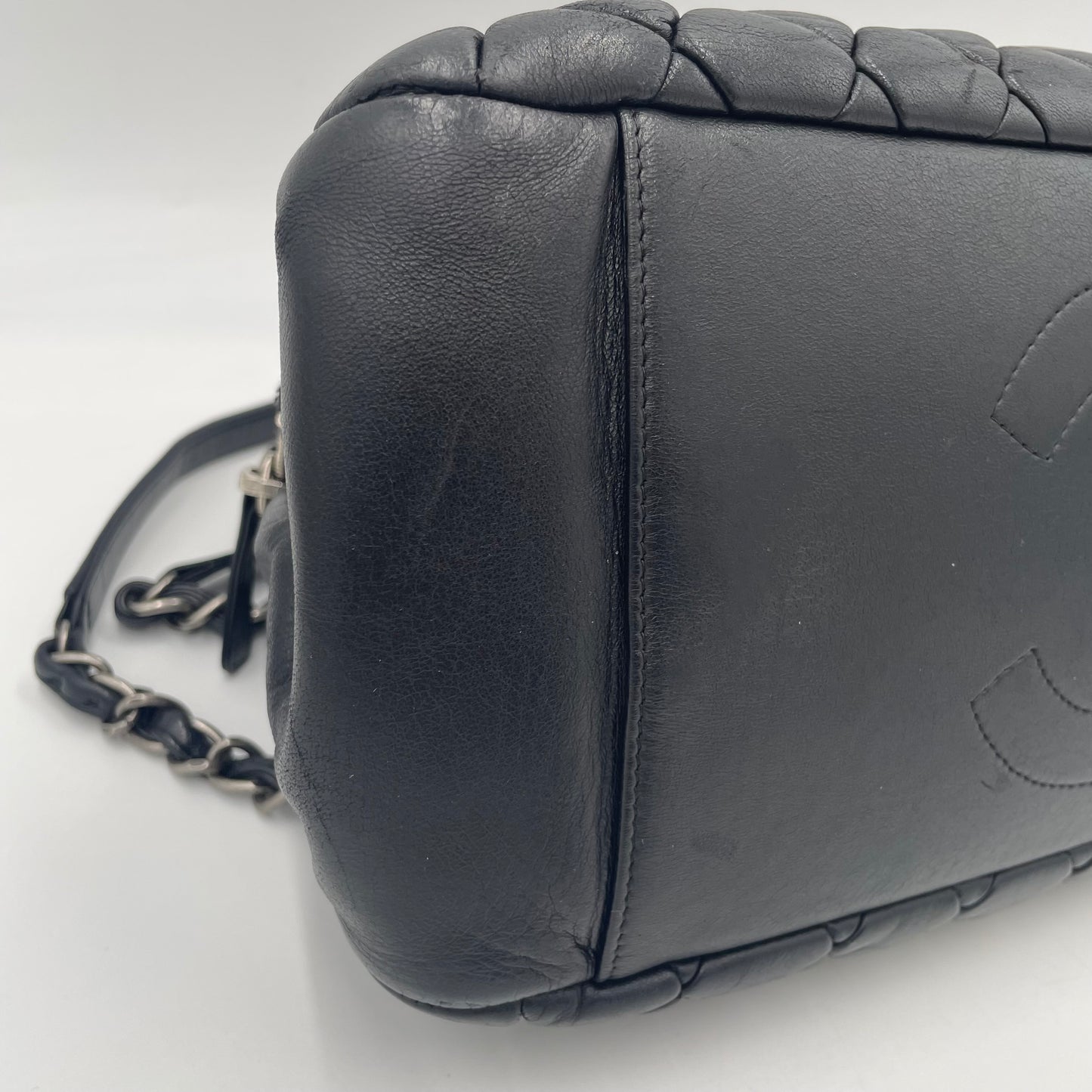 CHANEL Quilted Lambskin Chain Shoulder Bag