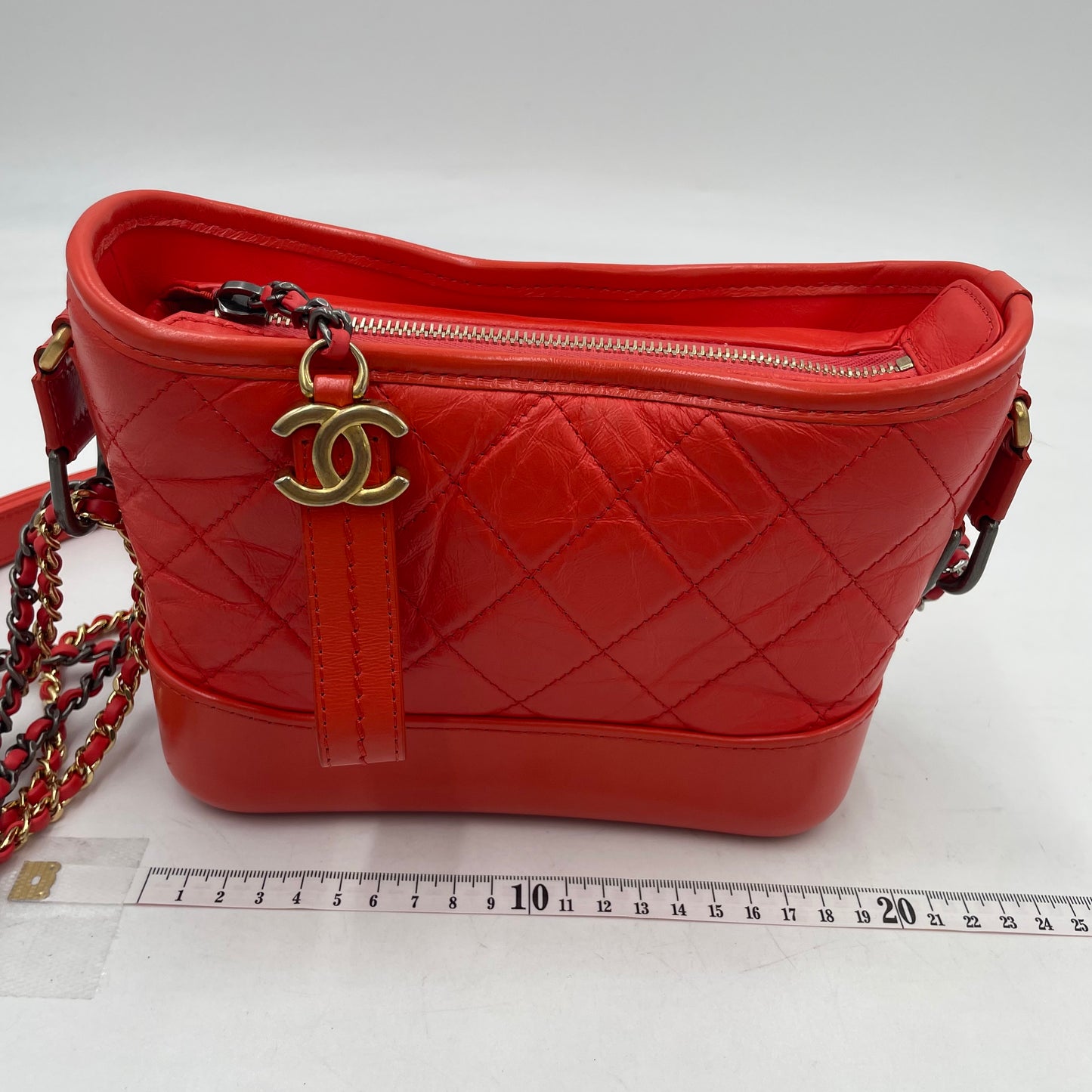 CHANEL Gabrielle Chain Shoulder Bag