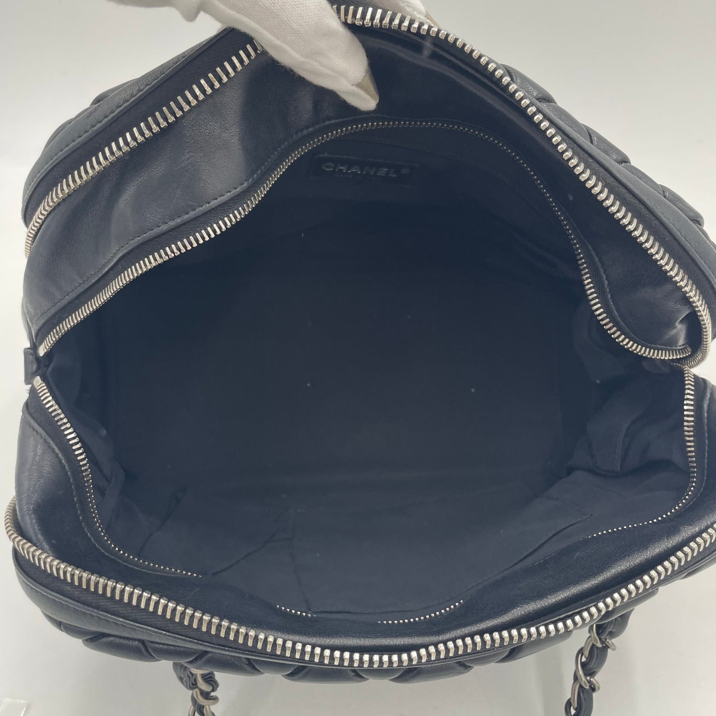 CHANEL Quilted Lambskin Chain Shoulder Bag