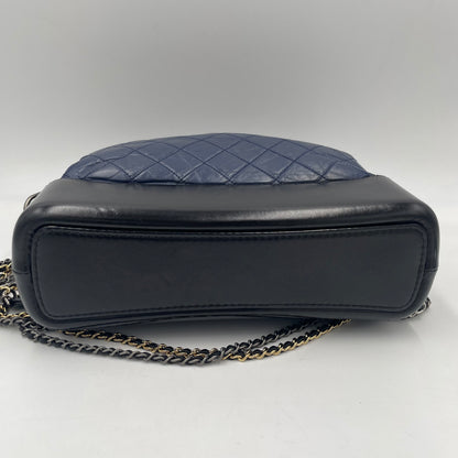 CHANEL Gabrielle Chain Shoulder Bag