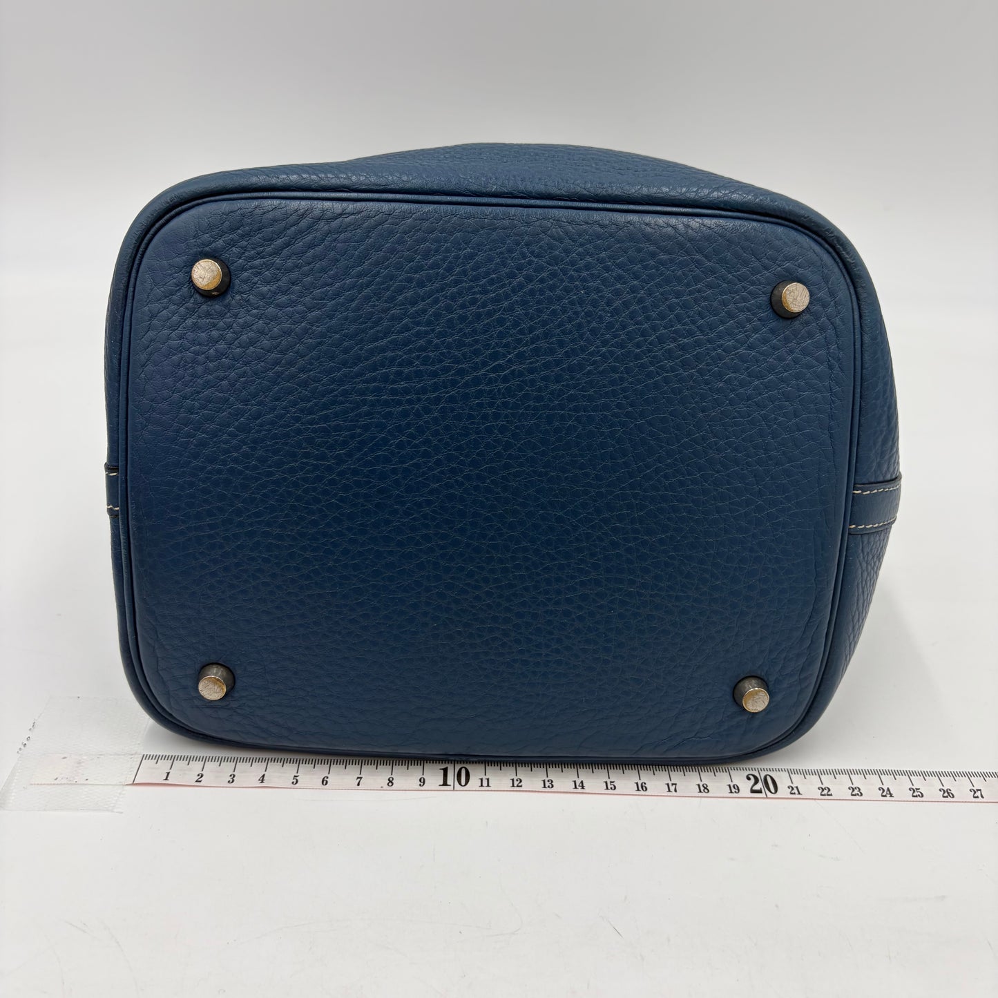 HERMÈS Picotin MM Taurillon Clémence Leather Silver Hardware