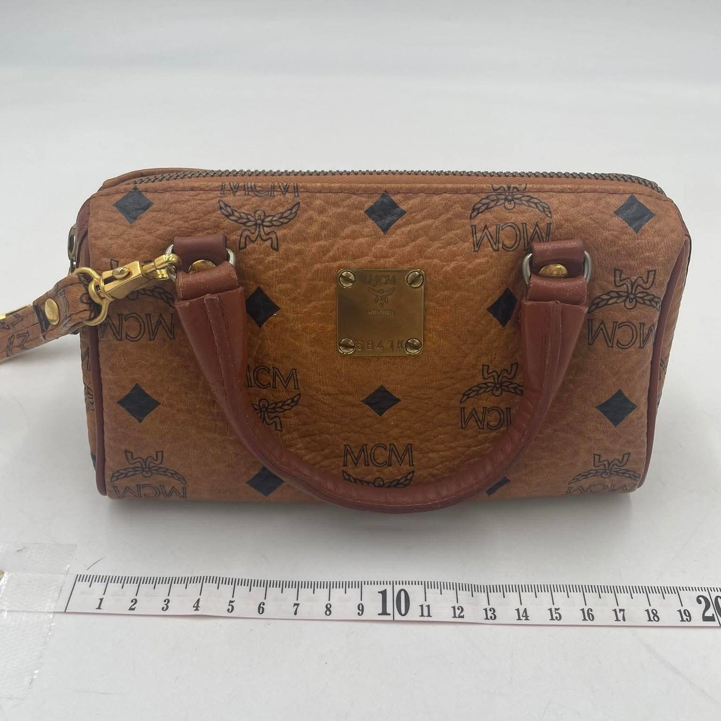 LV  MCM shoulder
