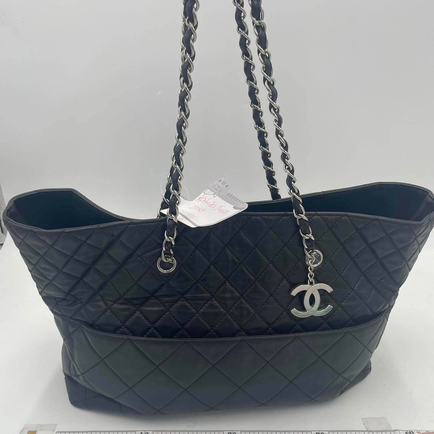 CHANEL tote