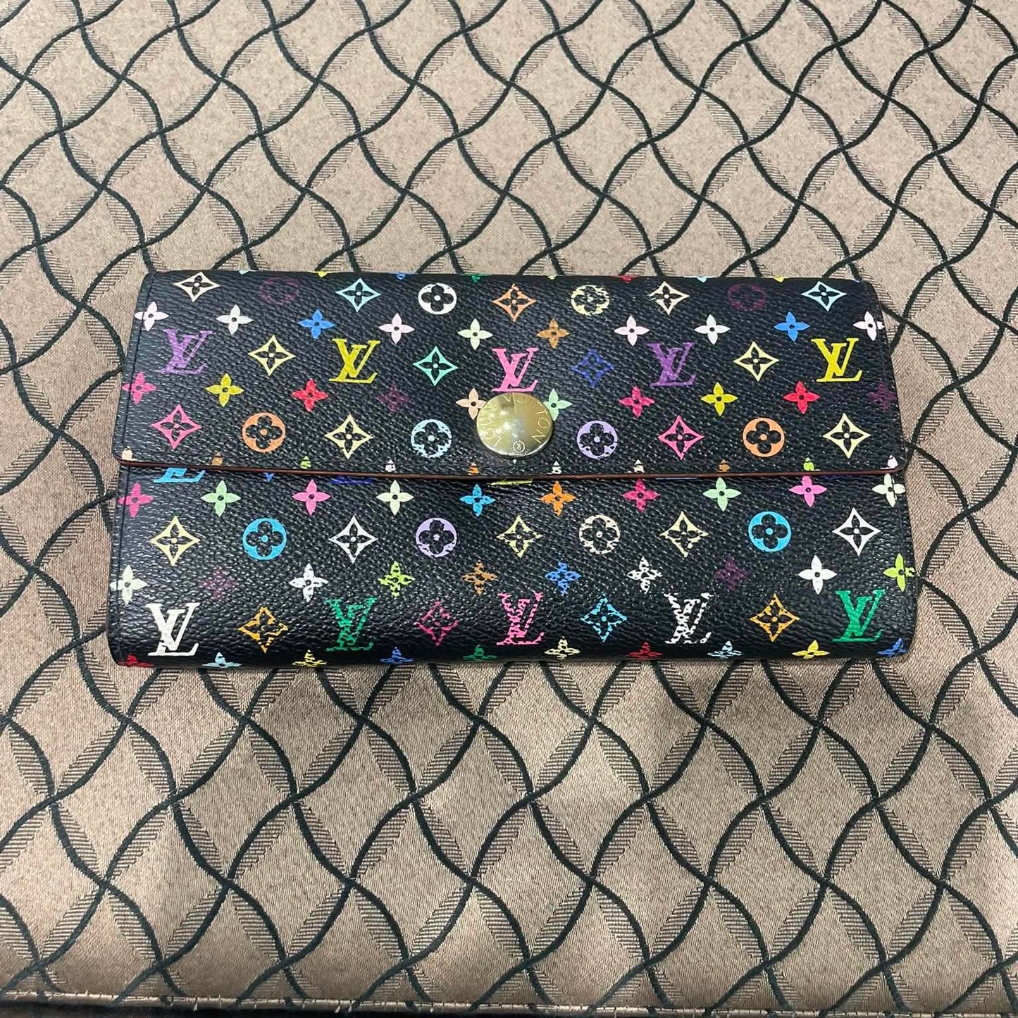Louis Vuitton Monogram Multicolor Portefeuille Sarah Wallet Black
(Customer Reserved)