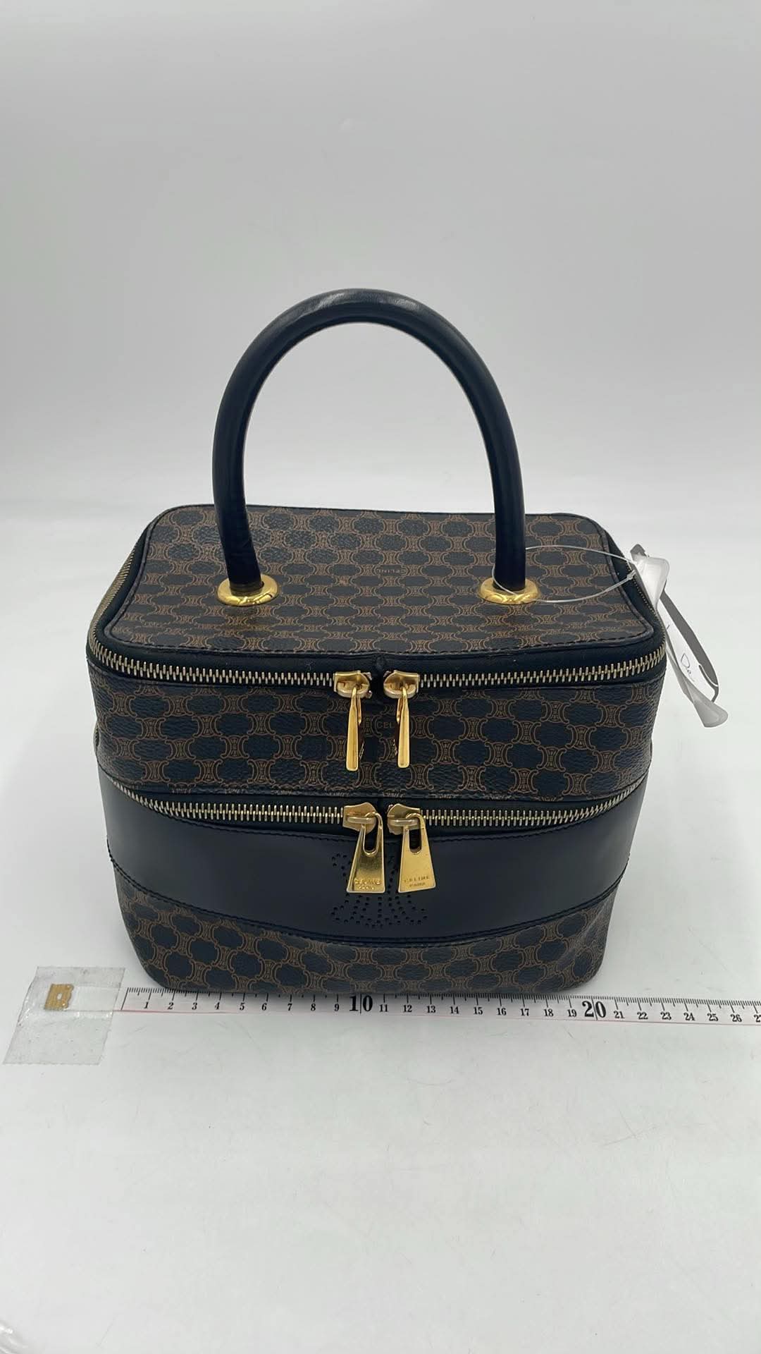 CELINE vanity