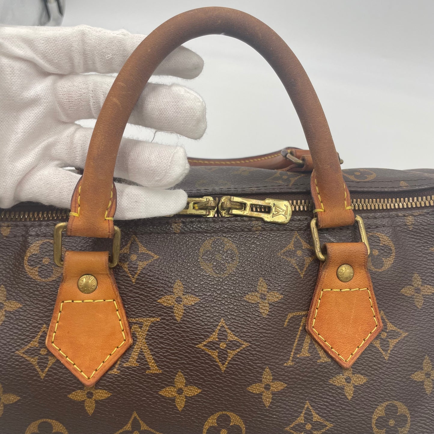 LOUIS VUITTON Monogram Speedy Bandoulière 30